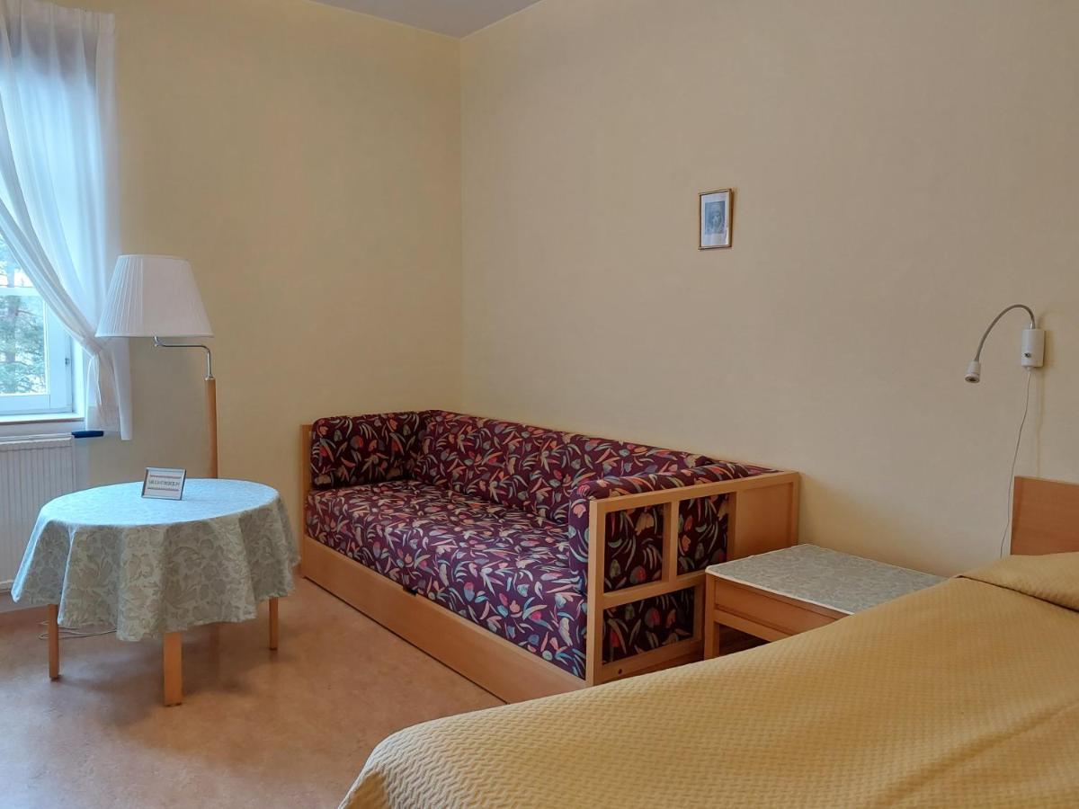 Bed and Breakfast Birgittagarden - Gaesthem - Birgittasystrarna Фалун Экстерьер фото